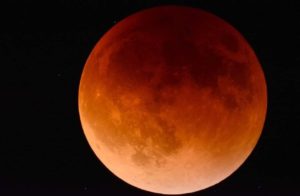 Eclissi di luna del 27.7.2018 con Marte - Meditazione sulla femminilità 37910068 2212737802089029 8225302593102938112 o